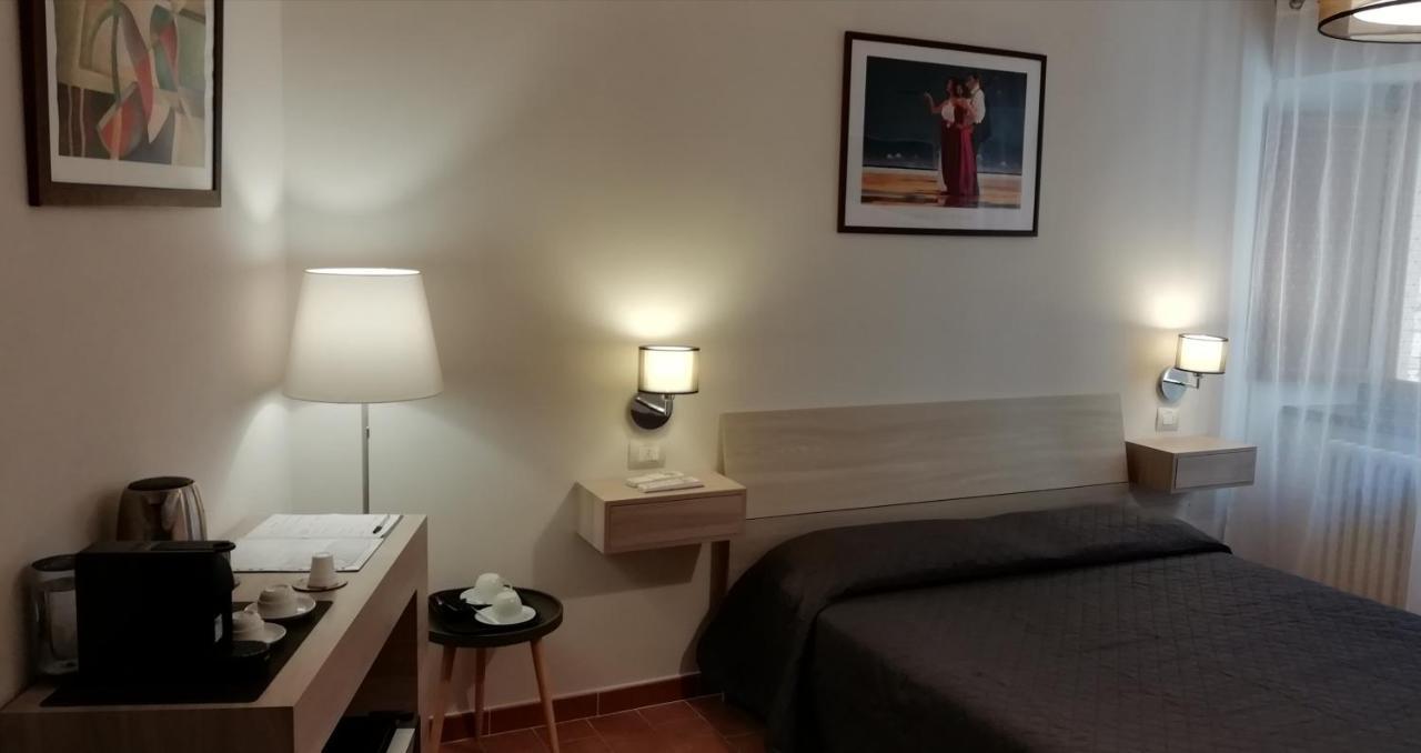 Helios Assisi Hotel Exterior photo