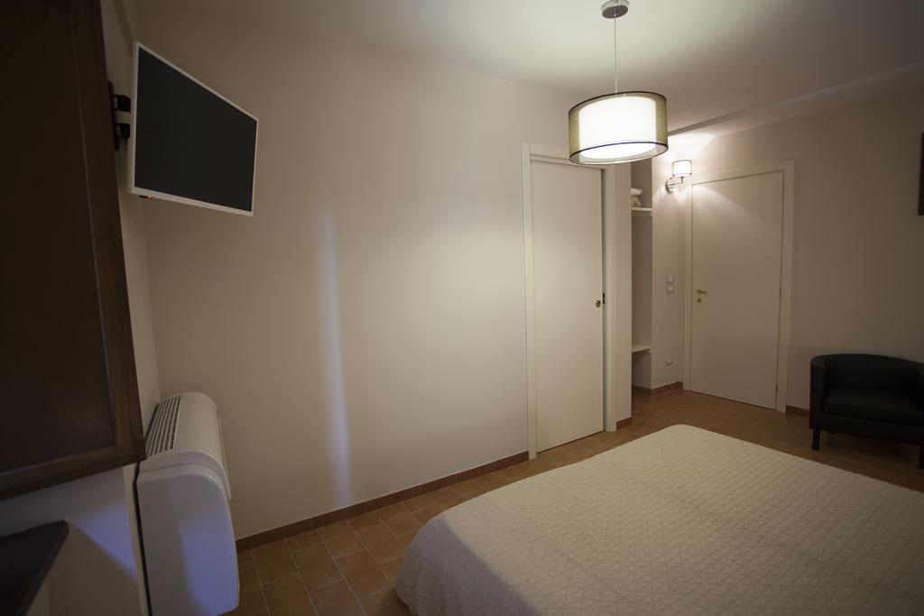 Helios Assisi Hotel Exterior photo